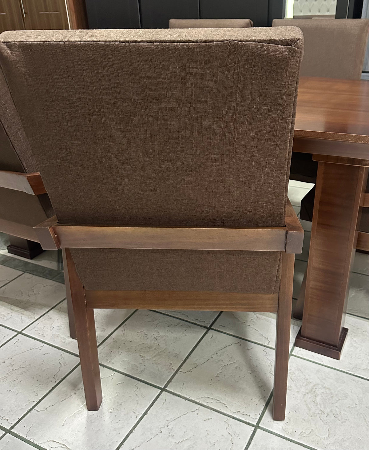 Comedor Don Toño Chocolate 6s