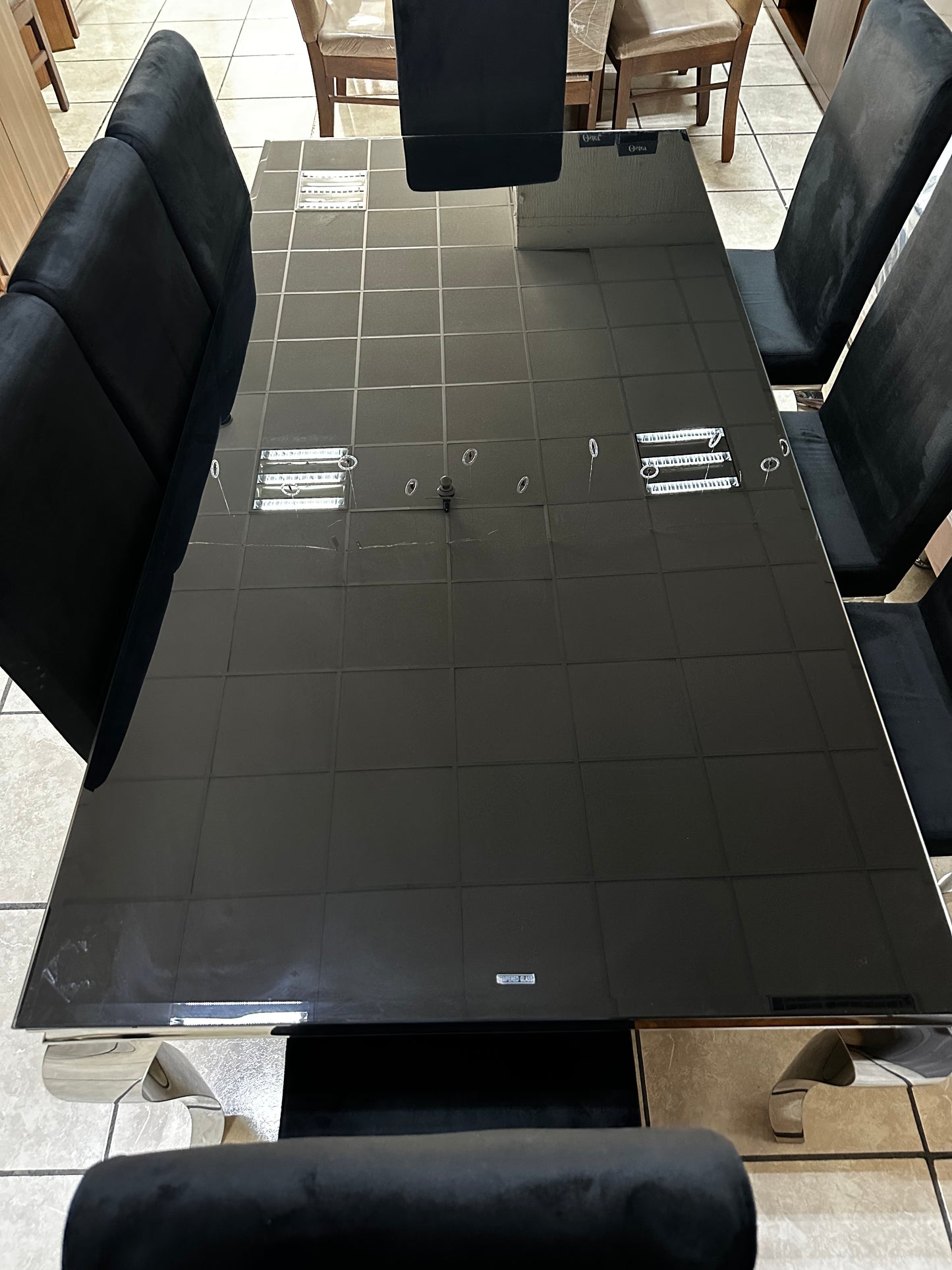 Comedor Cristal negro 8 sillas