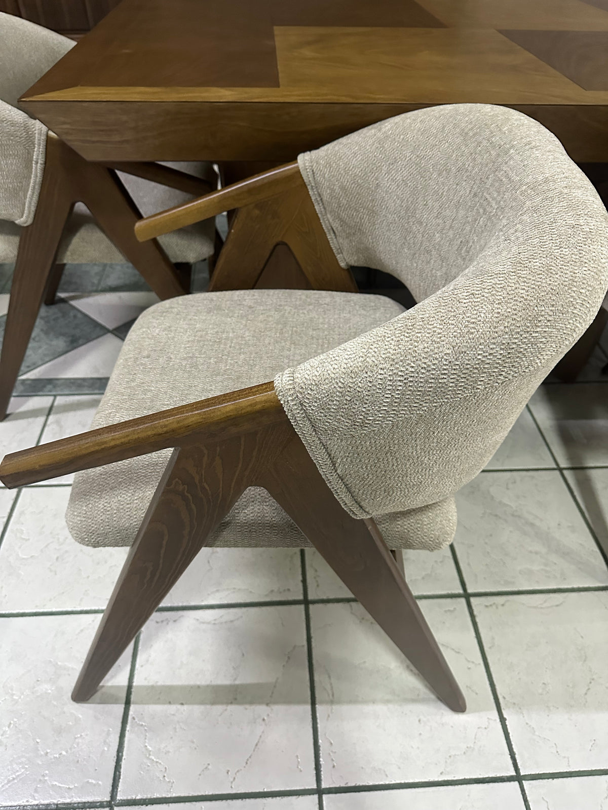 Antecomedor Gala okume 6 sillas