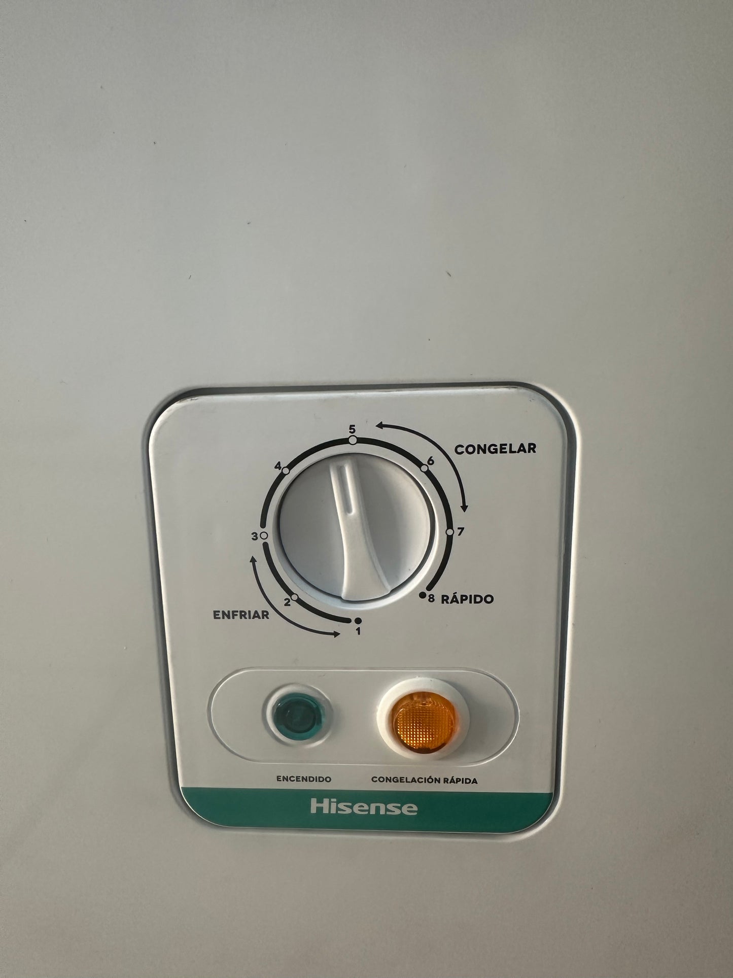 Congelador Hisense 7p FC70D6BWX