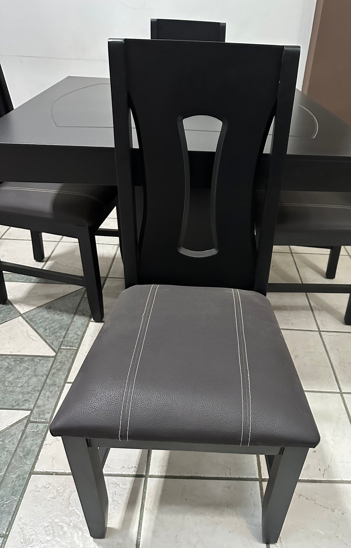 Antecomedor Luisa Negro