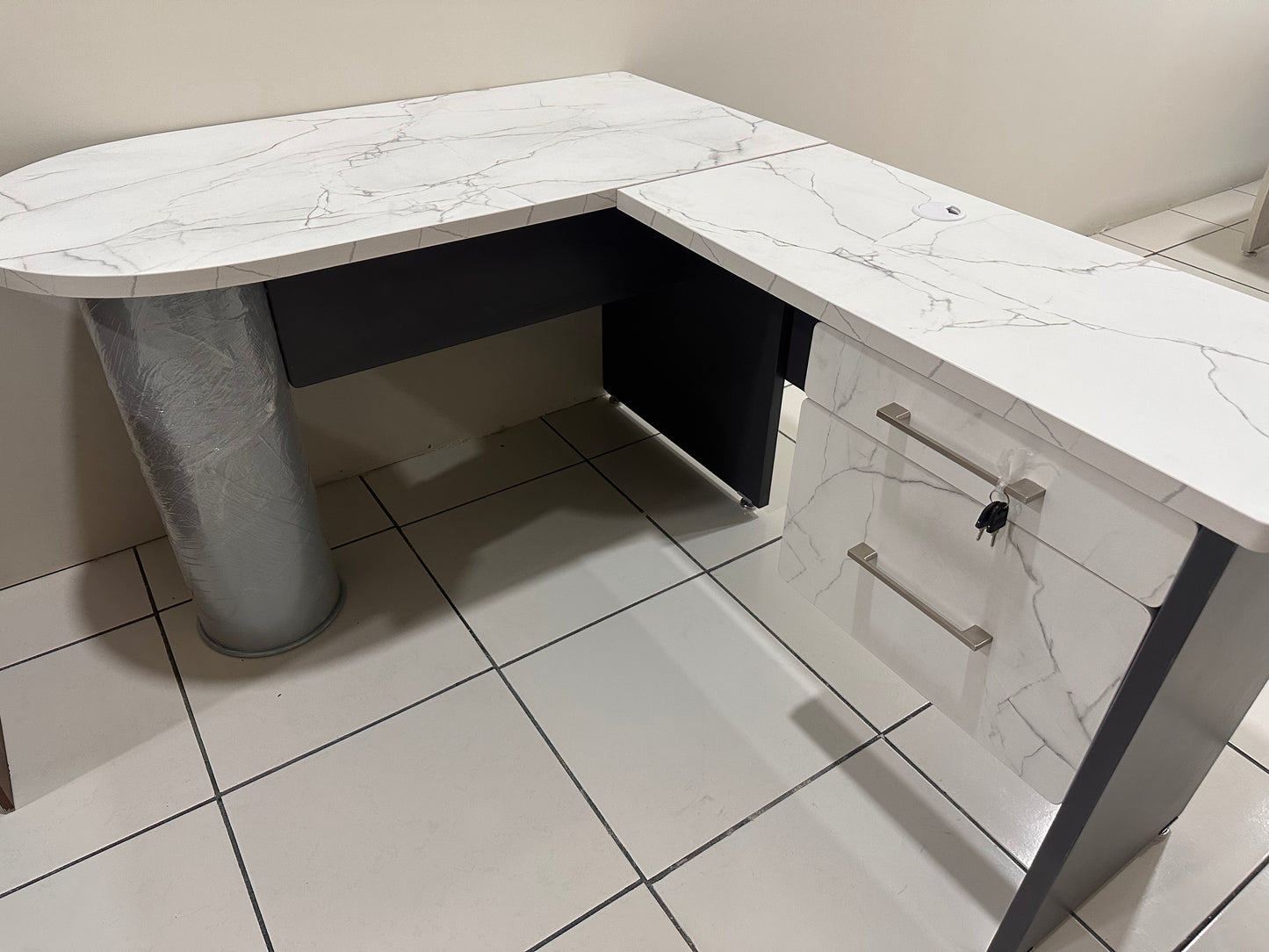Escritorio Punta de bala mármol
