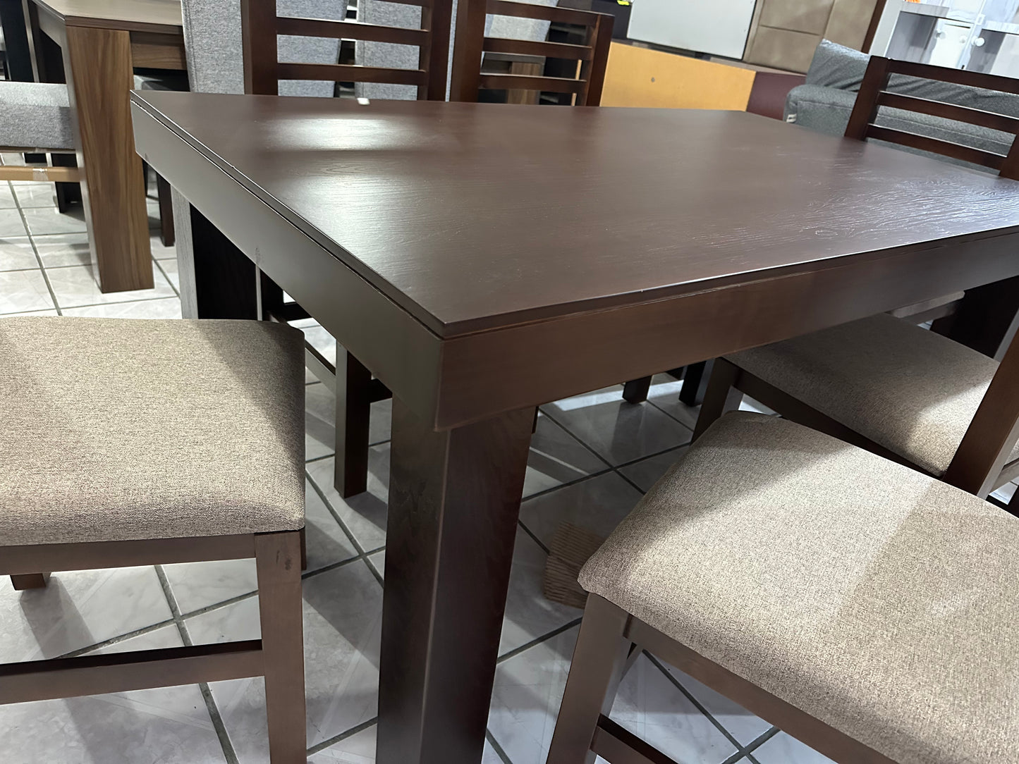 Comedor Fili 6 sillas Canela M
